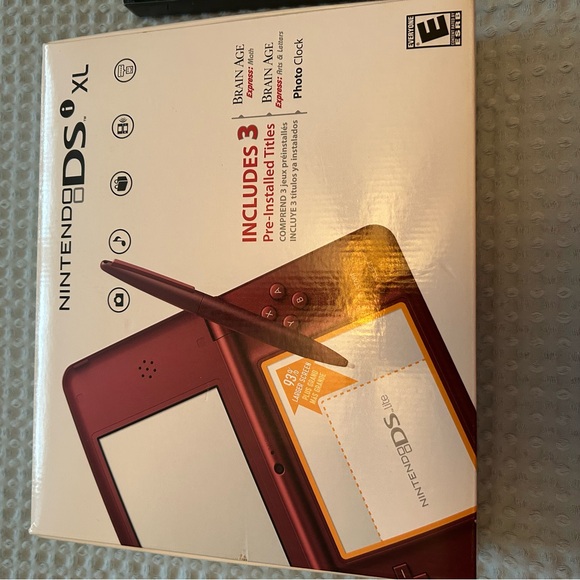 Nintendo DS - Picture 2 of 6